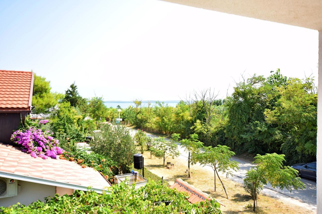 Apartment Diva Nin Luaran gambar
