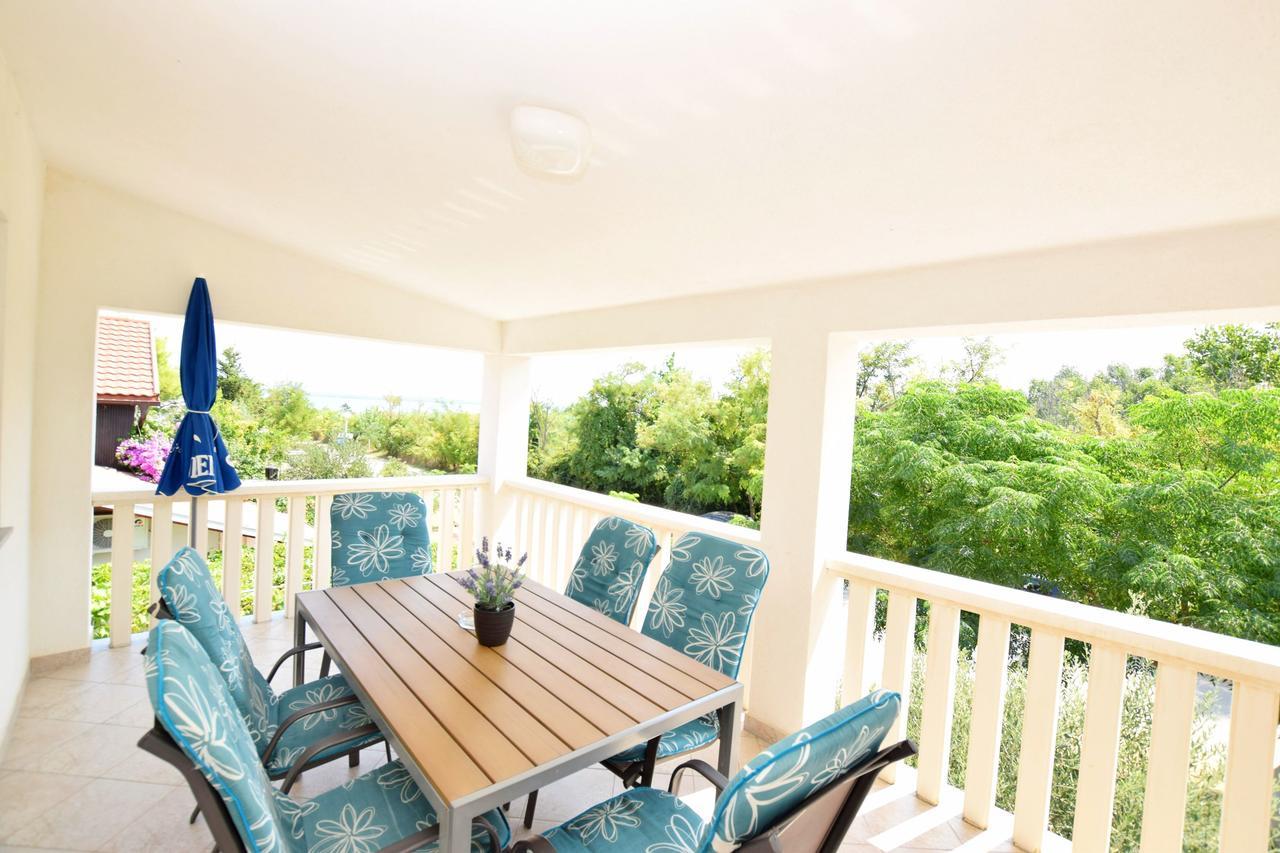 Apartment Diva Nin Luaran gambar