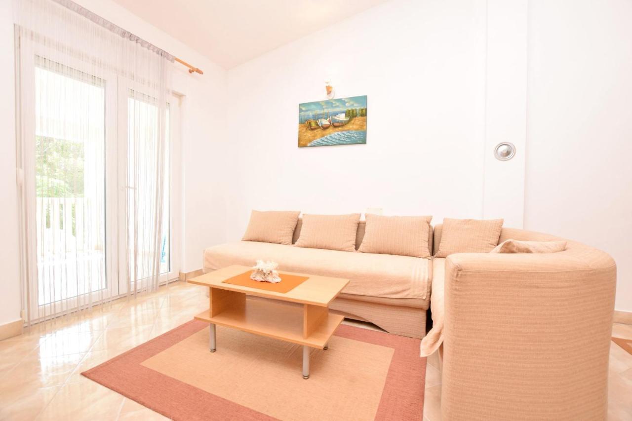 Apartment Diva Nin Luaran gambar