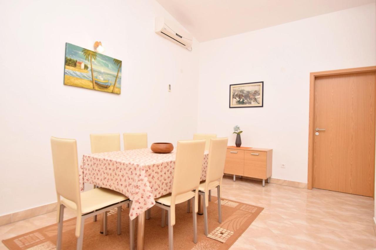 Apartment Diva Nin Luaran gambar
