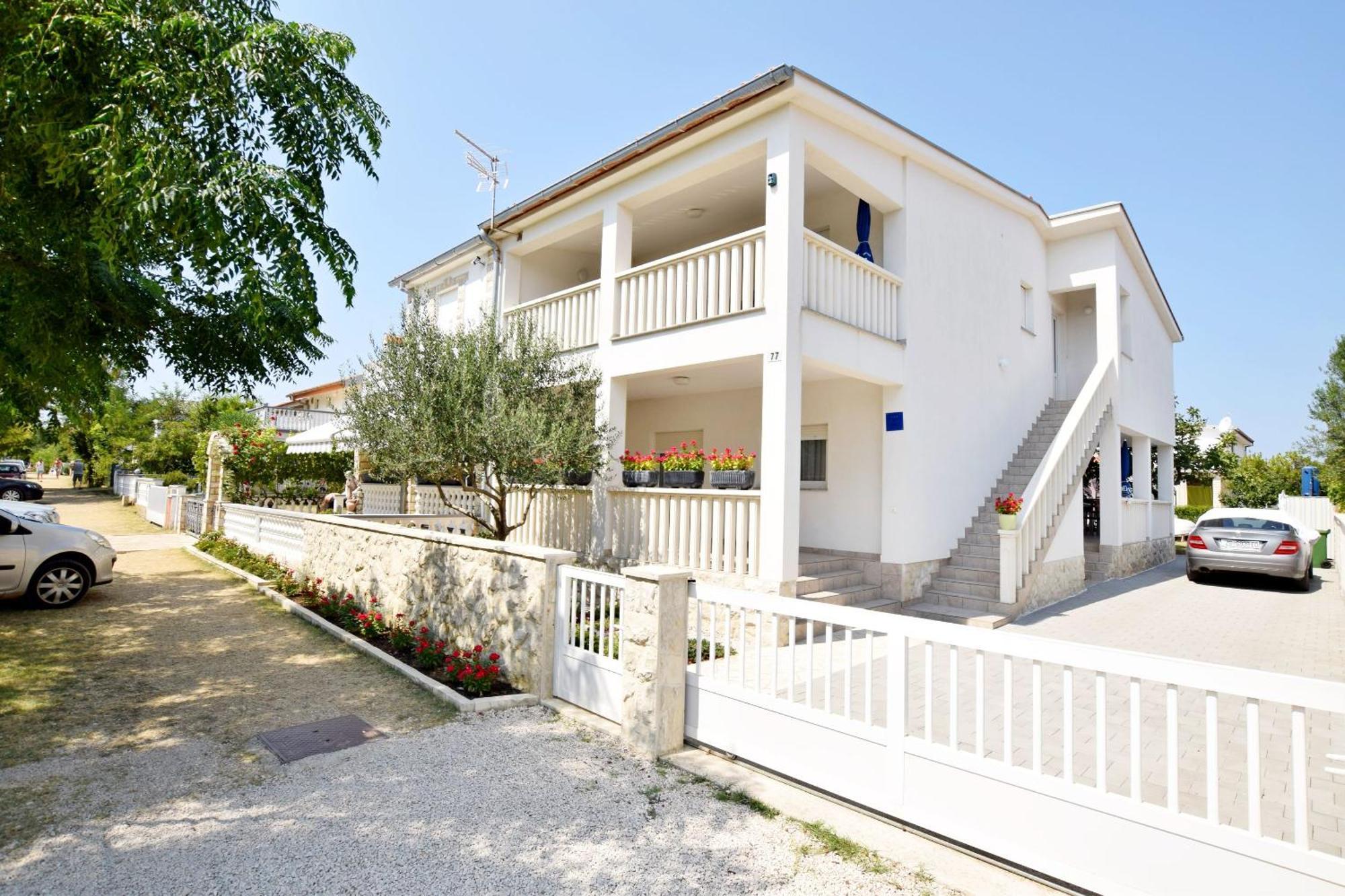 Apartment Diva Nin Luaran gambar